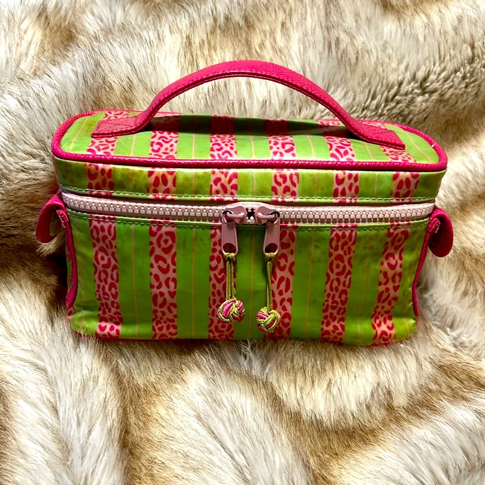 Stephanie Johnson leopard cosmetic bag - love!